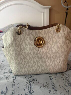 Michael Kors Vanilla Signature Tote Bag w/ Chain Straps